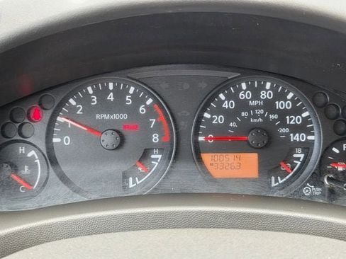 Used 2017 Nissan Frontier SV image 11