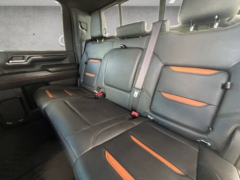Used 2024 GMC Sierra 2500 AT4 w/ AT4 Premium Plus Package AWD/4WD image 28
