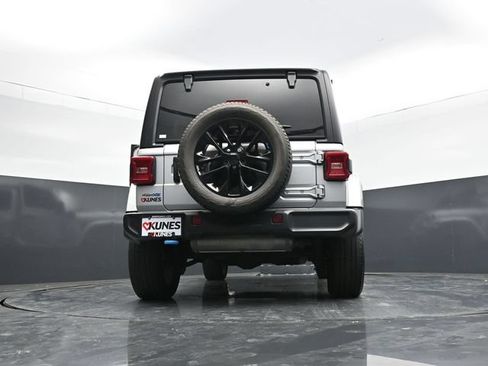 Used 2023 Jeep Wrangler Unlimited Sahara w/ Cold Weather Group AWD/4WD image 52