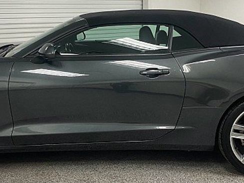 Used 2017 Chevrolet Camaro LT w/ RS Package image 8