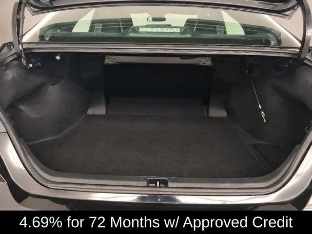 Used 2025 Toyota Camry SE FWD image 14