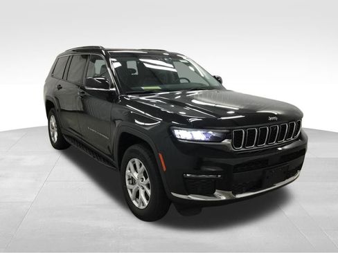 Used 2022 Jeep Grand Cherokee L Limited w/ Luxury Tech Group II AWD/4WD image 3
