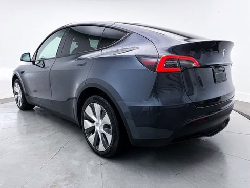 Used 2021 Tesla Model Y Long Range image 15