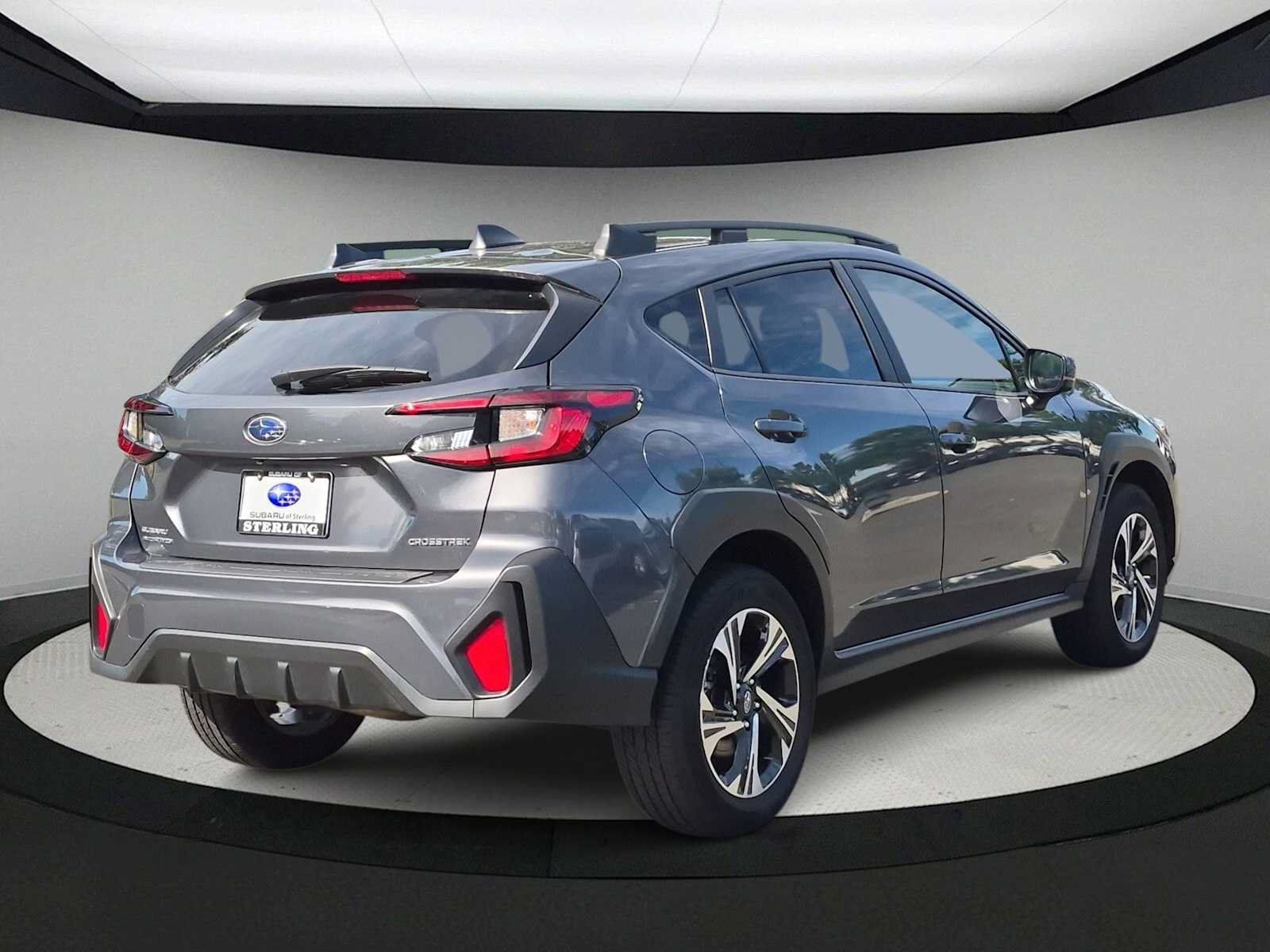 Used 2024 Subaru Crosstrek 2.0i Premium AWD/4WD image 8