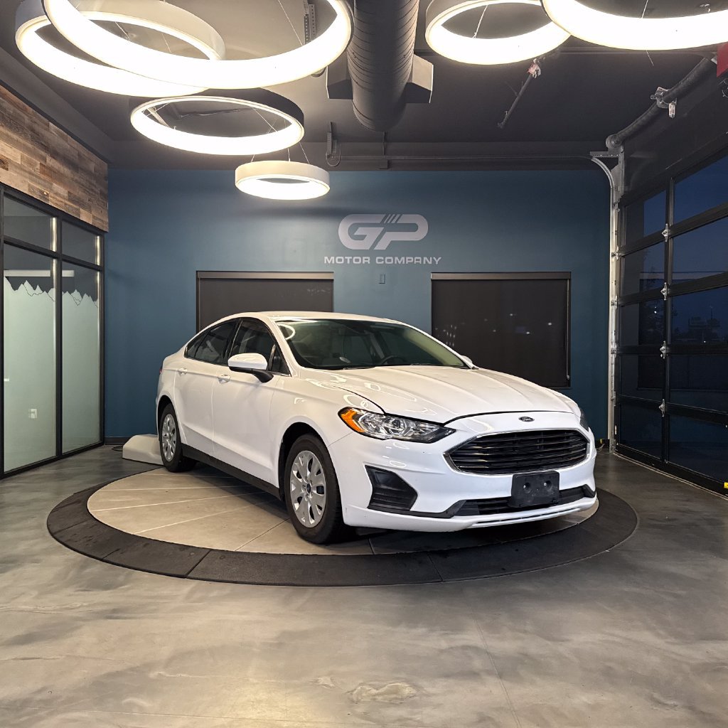 Used 2020 Ford Fusion S FWD image 1