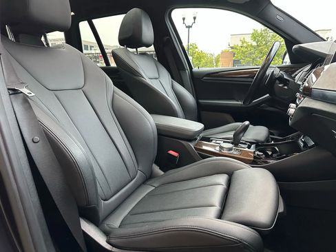 Used 2019 BMW X3 xDrive30i w/ Driving Assistance Package image 16