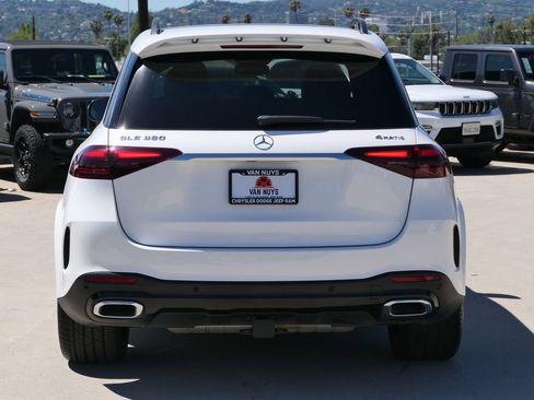 Used 2024 Mercedes-Benz GLE 350 4MATIC w/ AMG Line Exterior image 6