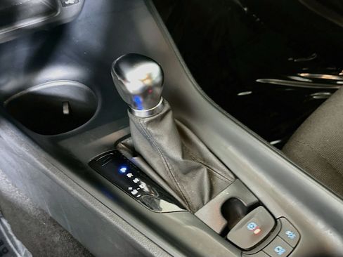 Used 2021 Toyota C-HR LE FWD image 20