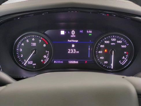 Used 2025 Cadillac XT6 Premium Luxury w/ Technology Package FWD image 11