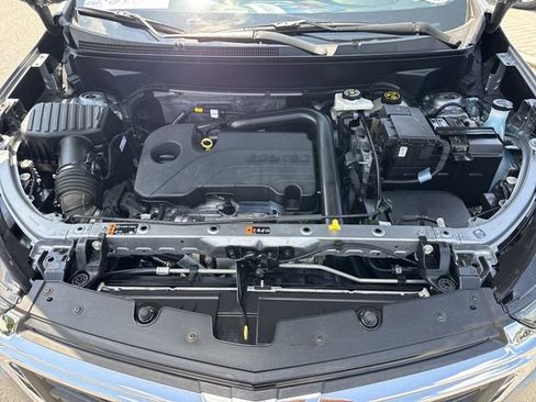 Used 2023 Chevrolet Equinox LT FWD image 33