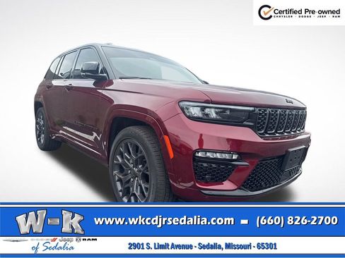 Used 2025 Jeep Grand Cherokee Summit w/ Obsidian Package AWD/4WD image 3