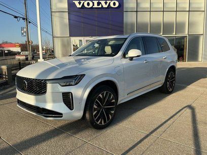New 2026 Volvo XC90 T8 Ultra w/ Protection Package Premier