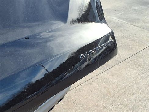 Used 2025 GMC Acadia Elevation image 21