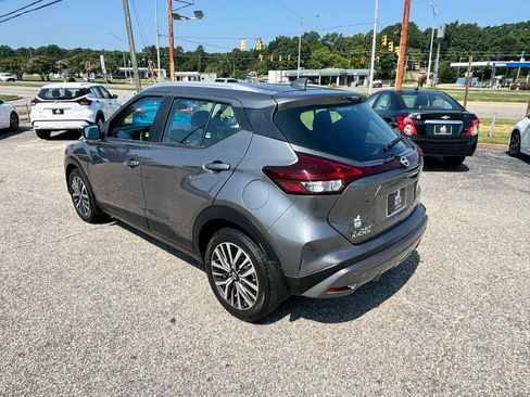 Used 2023 Nissan Kicks SV FWD image 20