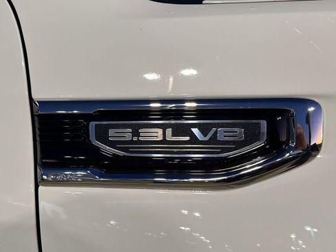 Used 2023 GMC Sierra 1500 SLT w/ SLT Premium Package image 12