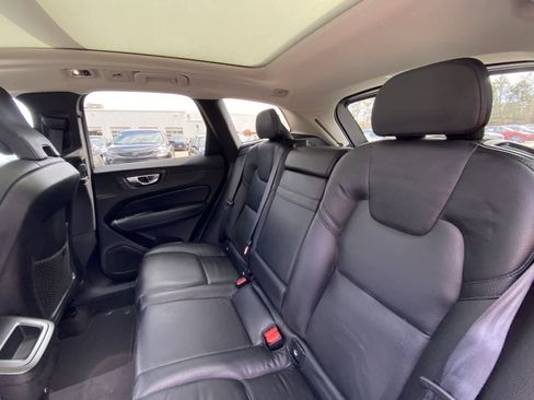 Used 2019 Volvo XC60 T6 Momentum image 23