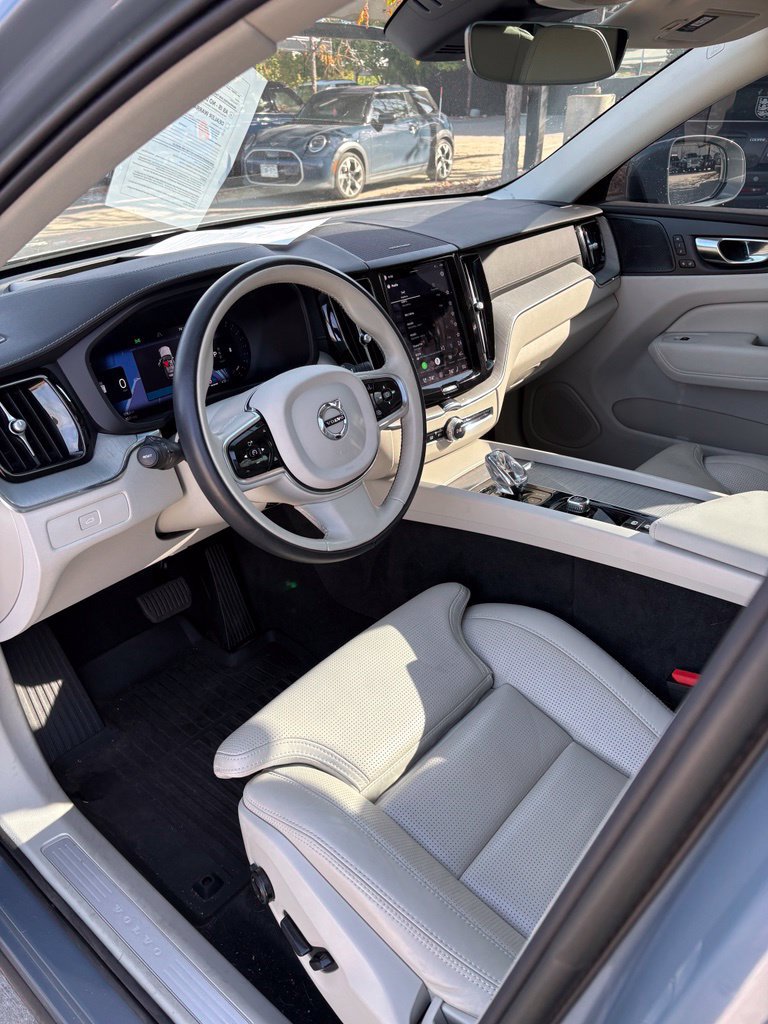 Used 2023 Volvo XC60 B5 Ultimate w/ Climate Package AWD/4WD image 9