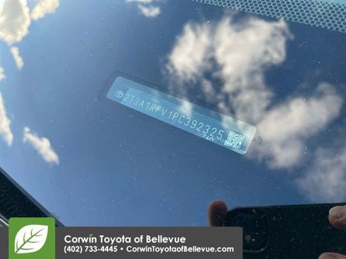 Used 2023 Toyota RAV4 XLE Premium image 27