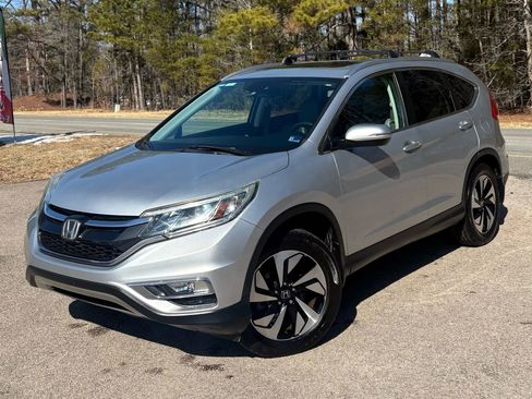 Used 2016 Honda CR-V Touring image 3