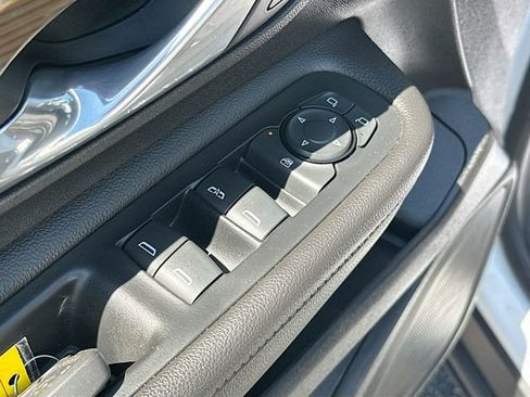 Used 2019 GMC Terrain SLE w/ Driver Convenience Package AWD/4WD image 19