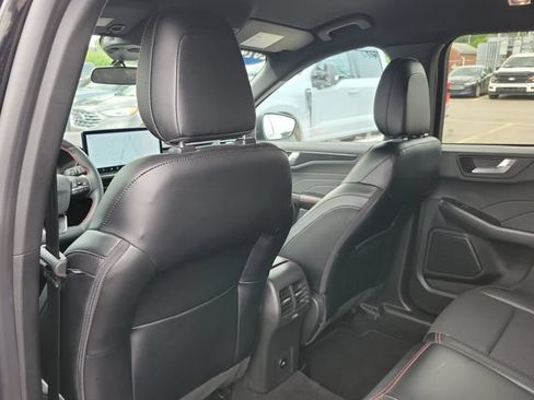 Certified 2024 Ford Escape ST-Line w/ Tech Pack #1 AWD/4WD image 23