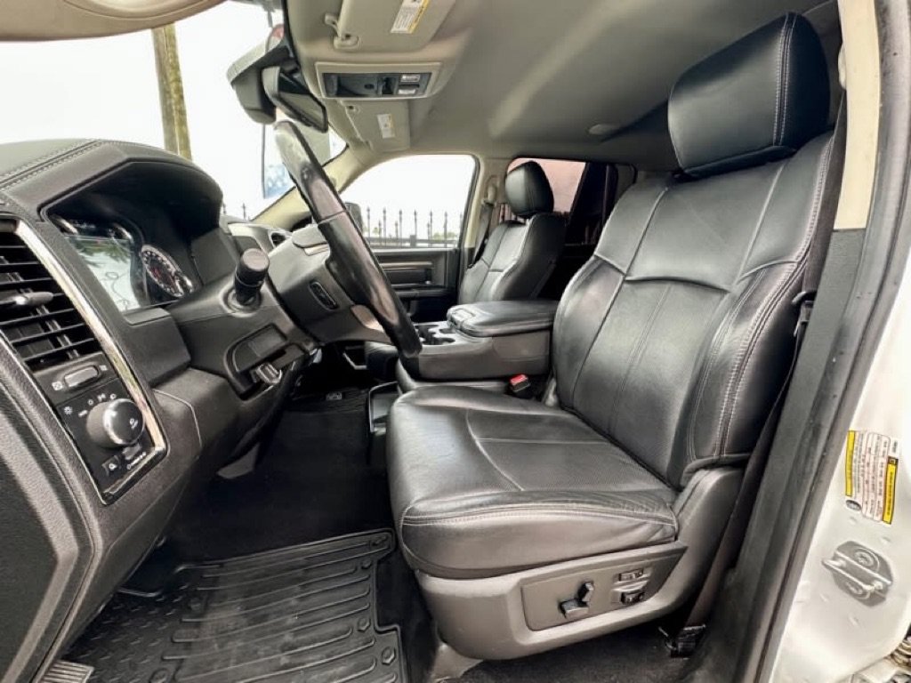 Used 2018 RAM 3500 Laramie w/ Sport Appearance Group AWD/4WD image 12