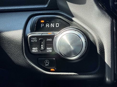 Used 2024 RAM 1500 Laramie AWD/4WD image 21
