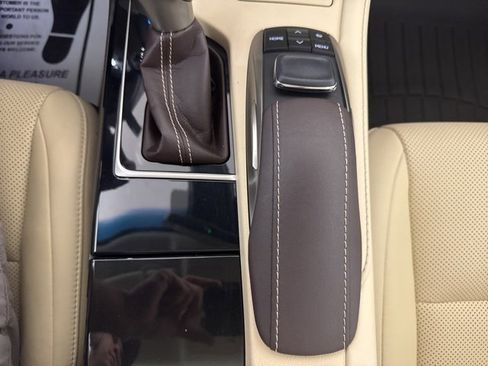 Used 2017 Lexus ES 350 w/ Navigation System Package image 17