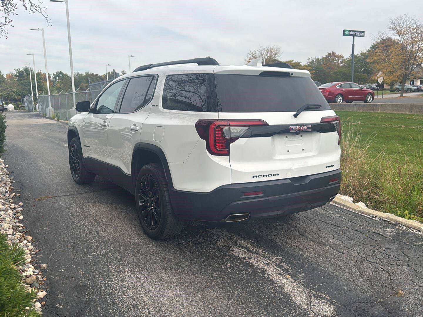 Used 2023 GMC Acadia SLE w/ Driver Convenience Package AWD/4WD image 7