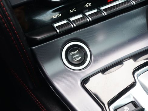 Used 2018 Jaguar F-TYPE R image 22