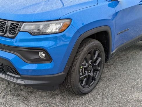 New 2026 Jeep Compass Latitude image 12