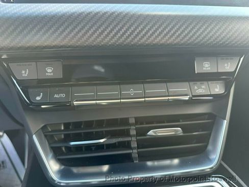 Used 2022 Audi RS e-tron GT w/ Year 1 Package image 18