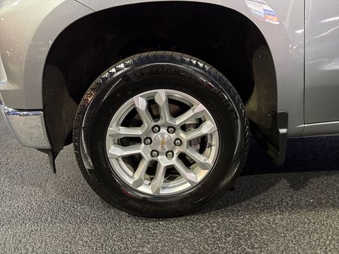 Used 2025 Chevrolet Silverado 1500 LT w/ Safety Package image 33