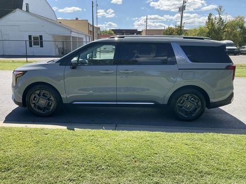 New 2026 Kia Carnival SX image 4