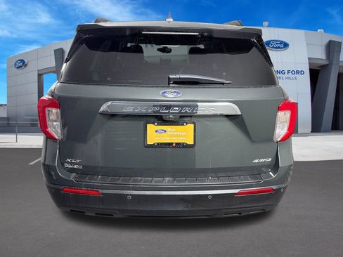 Used 2023 Ford Explorer XLT AWD/4WD image 4