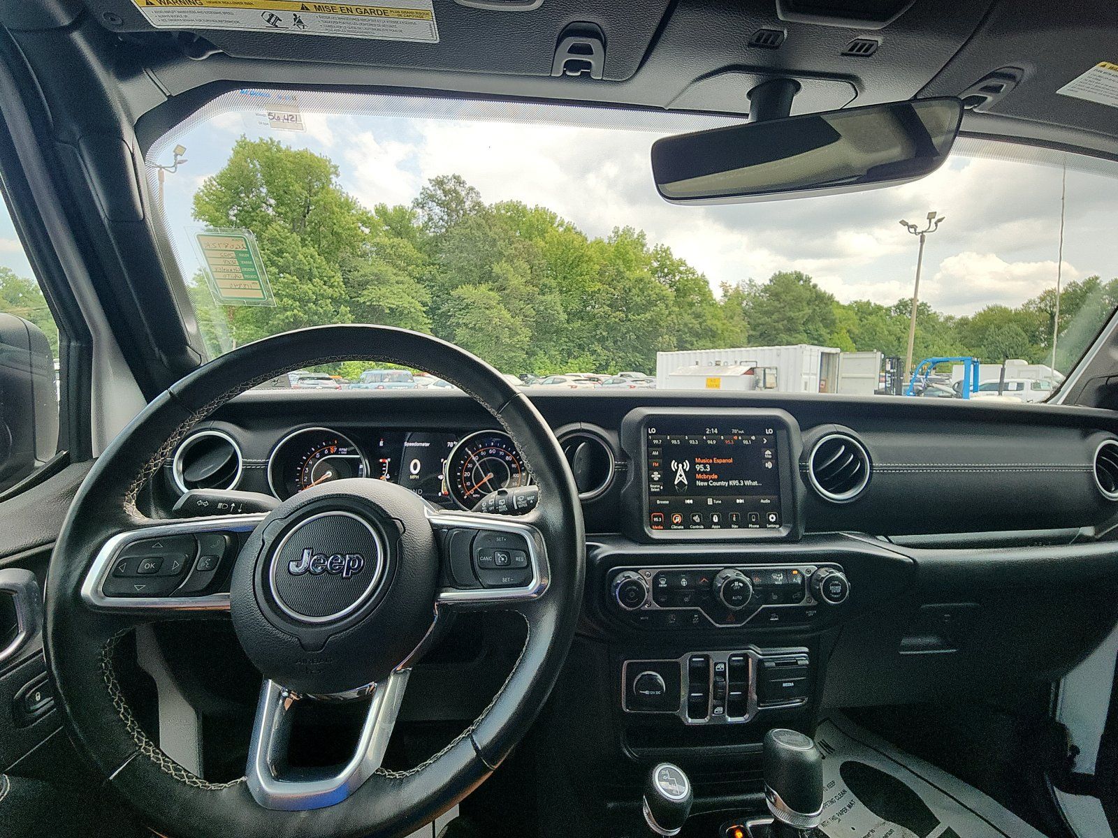 Used 2022 Jeep Wrangler Unlimited Sahara w/ Cold Weather Group AWD/4WD image 20