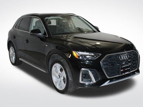 Certified 2025 Audi Q5 2.0T Premium Plus w/ Premium Plus Package image 11