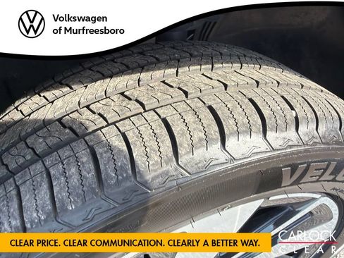 Used 2024 Volkswagen Atlas SE FWD image 12