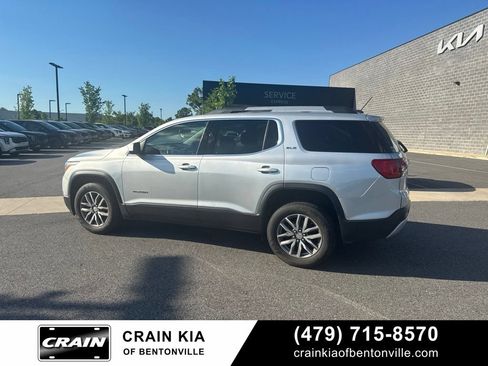 Used 2019 GMC Acadia SLE FWD image 3