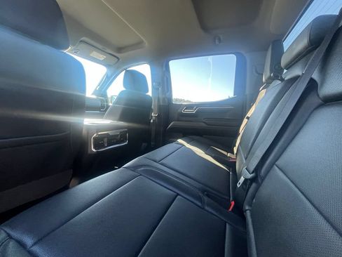 Used 2022 Chevrolet Silverado 1500 LTZ AWD/4WD image 21