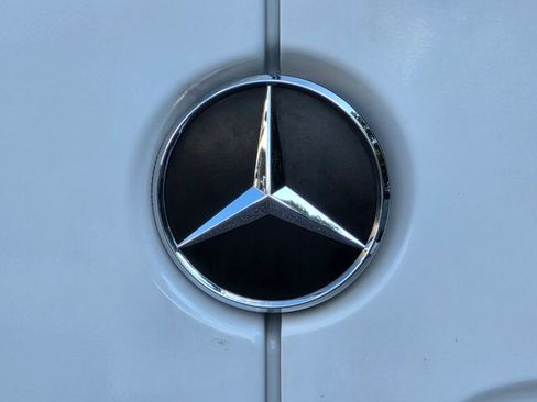 Used 2021 Mercedes-Benz Sprinter 2500 image 34