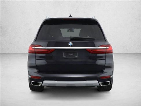 Used 2025 BMW X7 xDrive40i w/ Climate Comfort Package AWD/4WD image 6