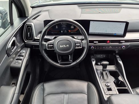 Used 2024 Kia Sorento S FWD image 31