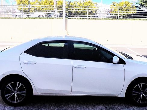 Used 2016 Toyota Corolla LE FWD image 5