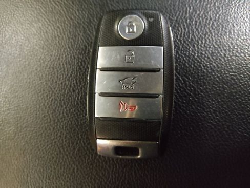 Used 2017 Kia Optima LX w/ Value Package FWD image 32