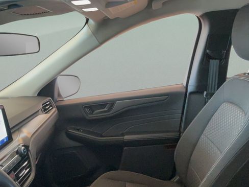 Used 2024 Ford Escape Active w/ Cold Weather Package FWD image 23