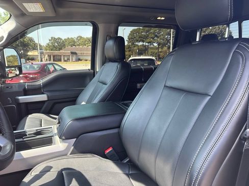 Used 2020 Ford F450 Lariat w/ Lariat Ultimate Package AWD/4WD image 21