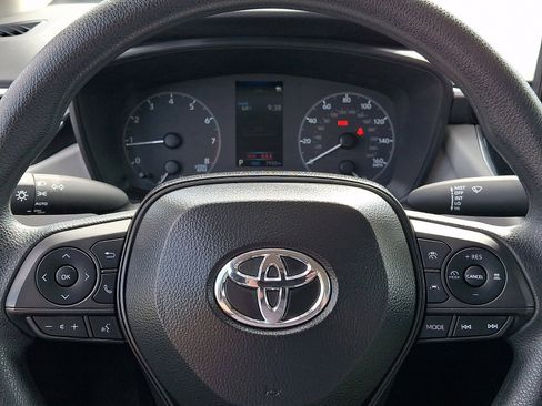 Certified 2025 Toyota Corolla LE w/ LE Premium Package FWD image 18