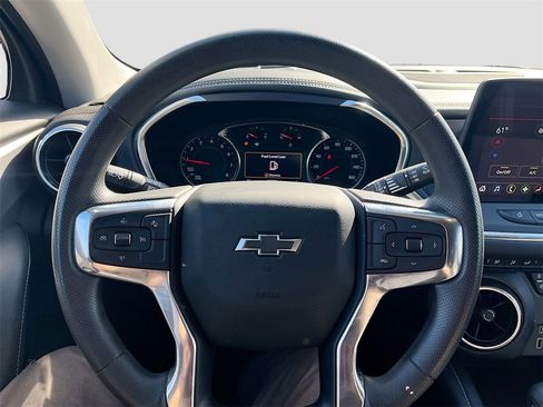 Used 2023 Chevrolet Blazer LT image 11