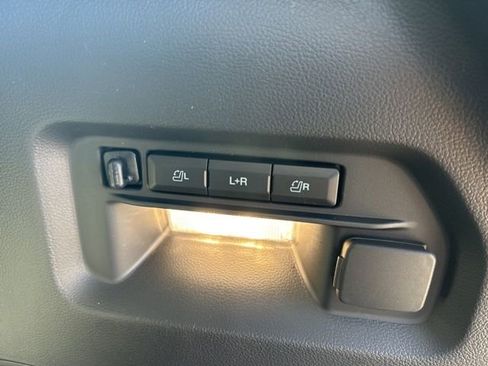 New 2026 Ford Explorer Platinum image 15